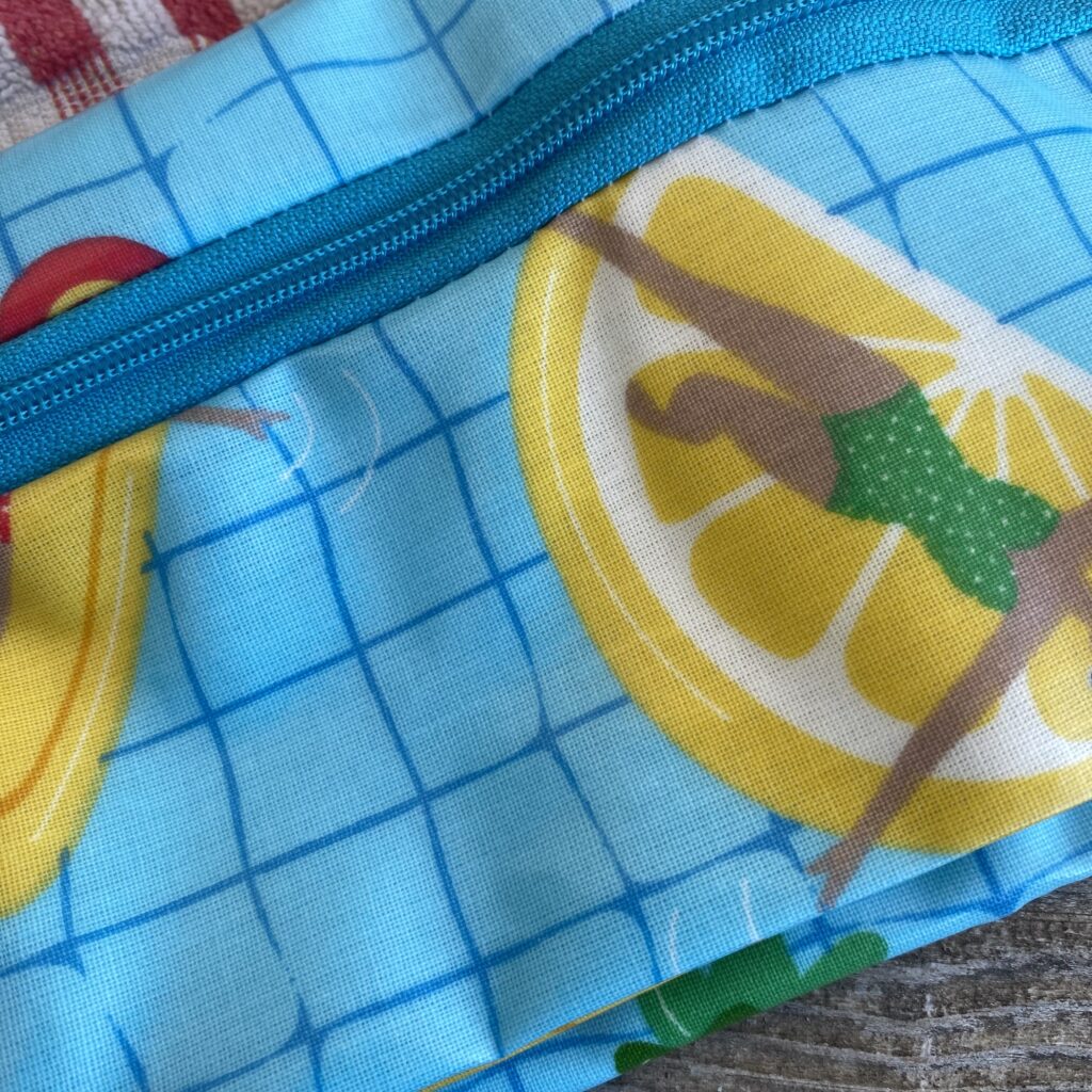 Wetbag/ Schwimmtasche für nasse Badesachen, tolles Geschenk für Schwimmerinnen mit Aufhängung