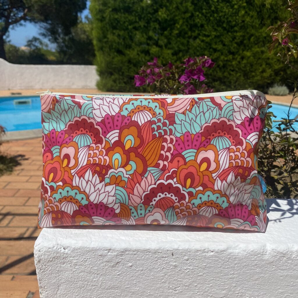 Wetbag/ Kosmetiktasche/ Kulturbeutel, Schwimmtasche Retro Boho rosa, türkis